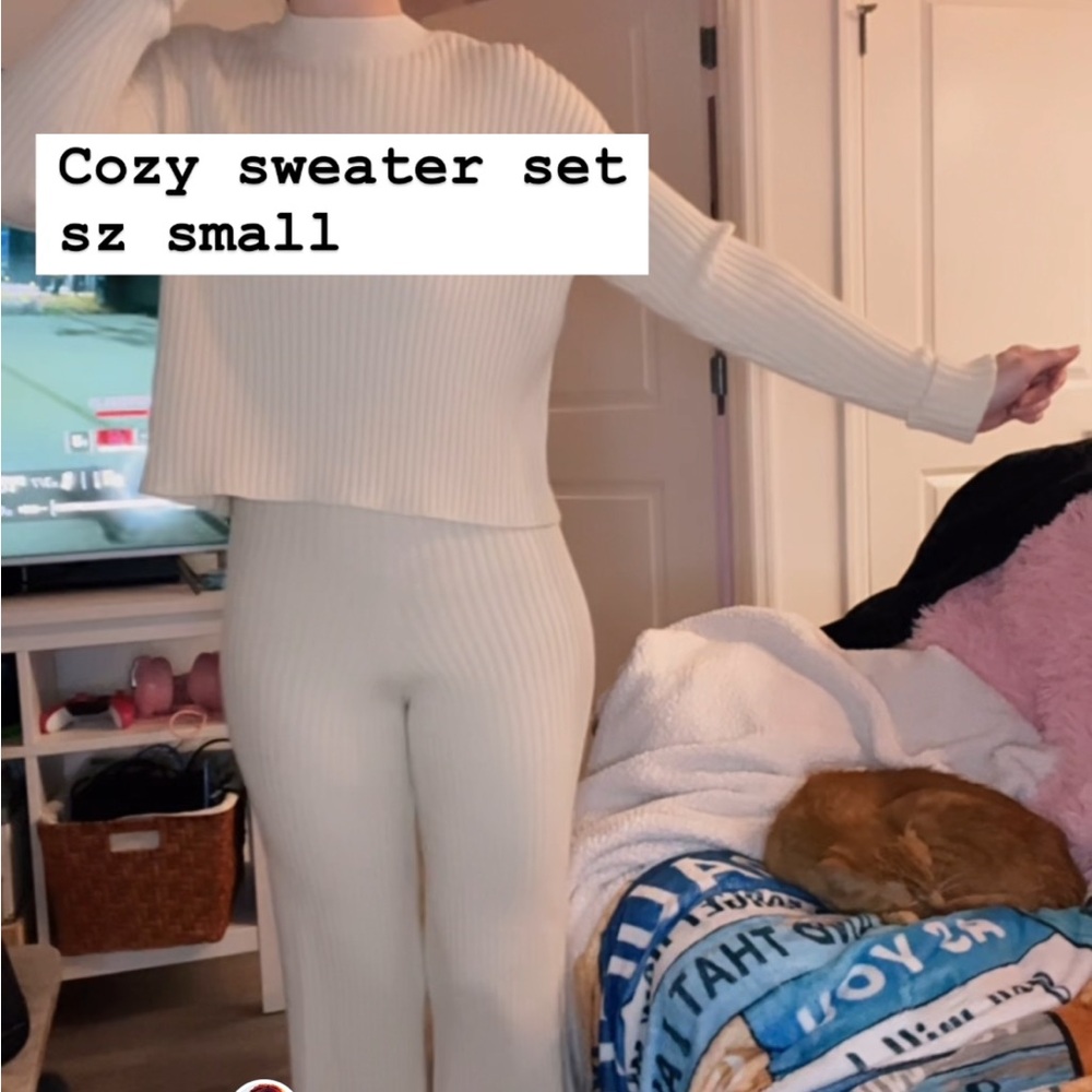 Cozy sweater/pants set